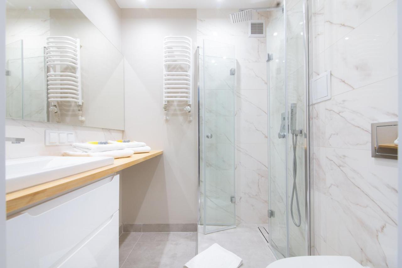 Beautiful 2 Rooms Flat With Balcony Varşova Dış mekan fotoğraf